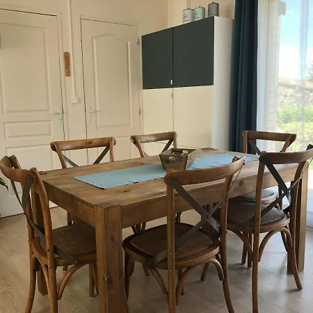 בית נופש La Maison D'olivier *